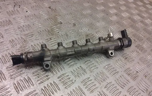 Hyundai i40 Fuel main line pipe 31400-2A650