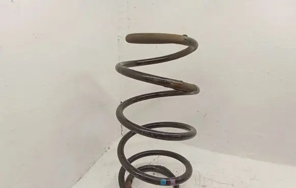 Nissan Qashqai Front coil spring
