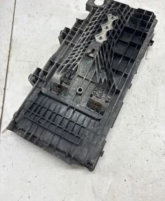 Ford Mondeo MK IV Battery box tray 6G9110123A D2L4A 6G9110723A