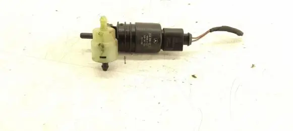 Mercedes-Benz E W212 Windshield washer spray nozzle 2048660221 3091387
