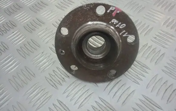 Volkswagen Polo IV 9N3 Rear wheel bearing hub 