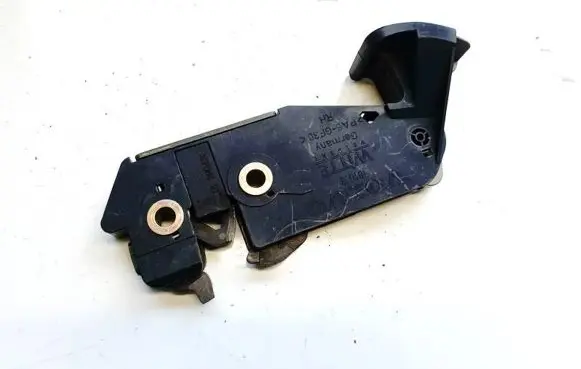 Volvo S40, V40 Seat back rest lock catch 181018