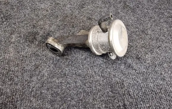 Audi A7 S7 4G Breather valve 06E131102B
