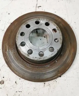 Volkswagen Golf VII Rear brake disc