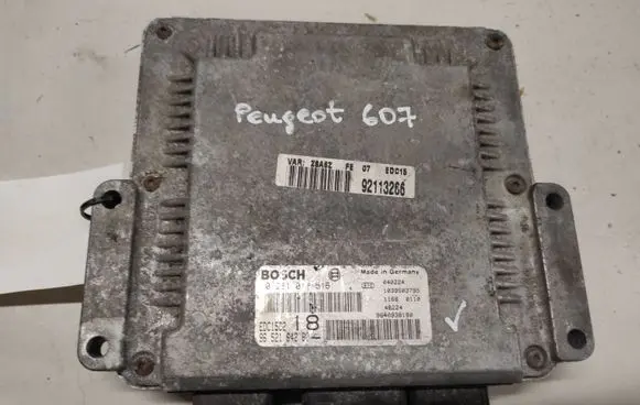 Peugeot 607 Engine control unit/module 0281011516