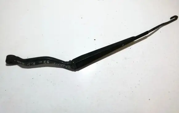 Mitsubishi Galant Front wiper blade arm