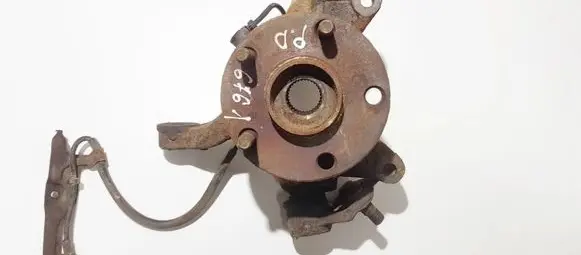 Toyota Previa (XR30, XR40) II Front wheel hub