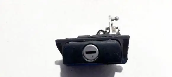 Volkswagen Golf III Tailgate exterior lock 1h6827571 1h6827571a