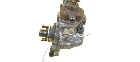 Volvo V70 Fuel injection high pressure pump 0445010618 D5204T2