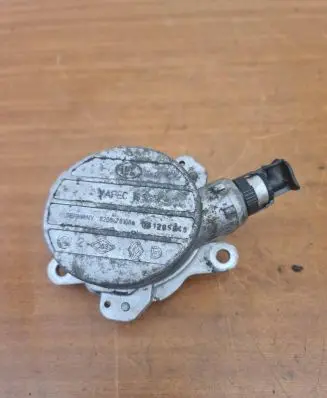 Vacuum pump