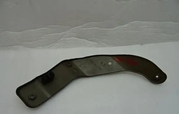 Citroen C4 Grand Picasso Fender mounting bracket 017242C02