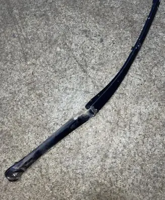 BMW 5 E39 Front wiper blade arm 102076