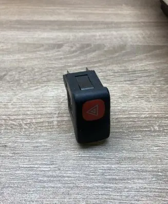 Volkswagen Polo III 6N 6N2 6NF Hazard light switch 6N1953235