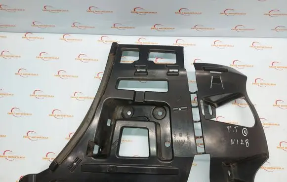 BMW 1 E82 E88 Rear bumper mounting bracket 7170664