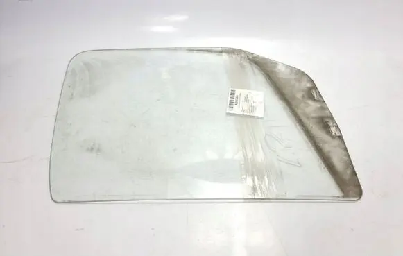 Mercedes-Benz Sprinter W906 Front windscreen/windshield window 