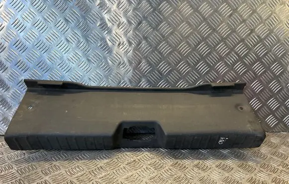 Hyundai i30 Trunk/boot sill cover protection 857702L000