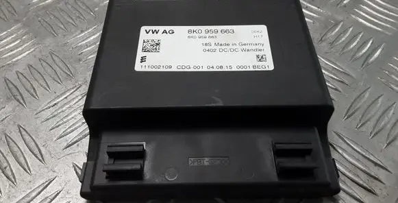 Audi A4 S4 B8 8K Power management control unit 8K0959663