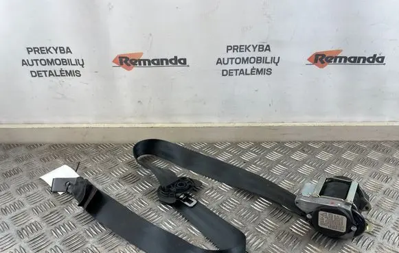 Seat Leon (1P) Front seatbelt 1P0857706