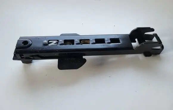 Skoda Superb B6 (3T) Seat belt height adjuster 