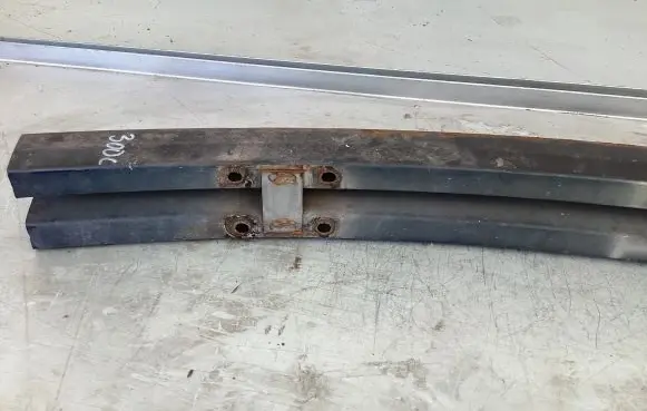 Chrysler 300 - 300C Front bumper cross member