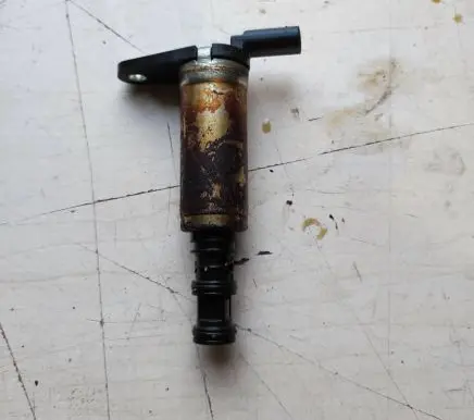Chrysler Pacifica Turbo solenoid valve 05047897AC