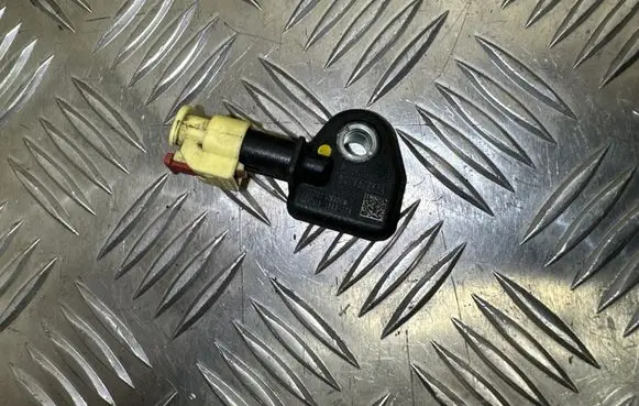 Volkswagen PASSAT B8 Airbag deployment crash/impact sensor 3Q0959651A