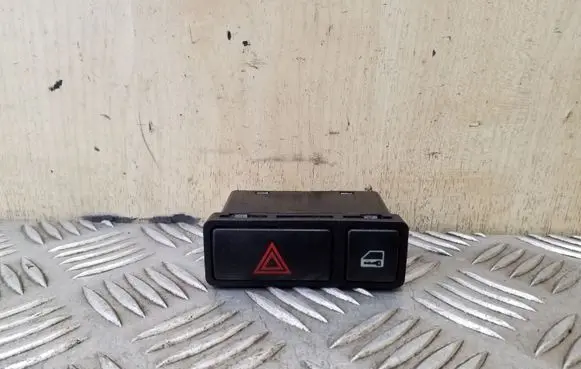 BMW X5 E53 Hazard light switch 61318368920 8368920
