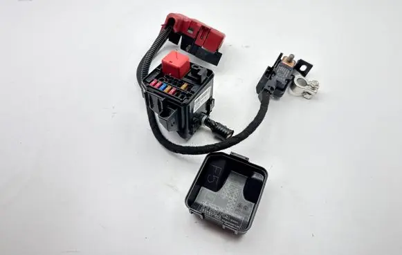 Toyota C-HR I Battery relay fuse 288500Y020 0199300001 20201123
