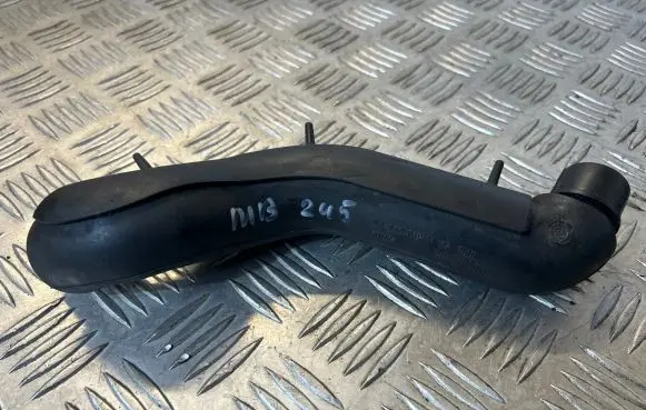Mercedes-Benz B W245 Breather/breather pipe/hose A6400101182