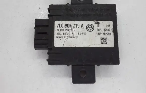 Volkswagen Touareg I Alarm control unit/module 7L0907719A 28024252FGU