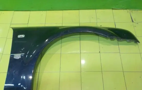 Chrysler 300 - 300C Fender PRZOD PRAWY