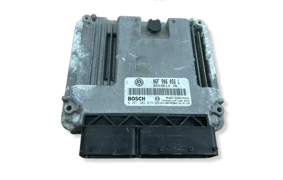 Volkswagen Golf V Engine control unit/module 06F906056L 0261S02015 1039S05149