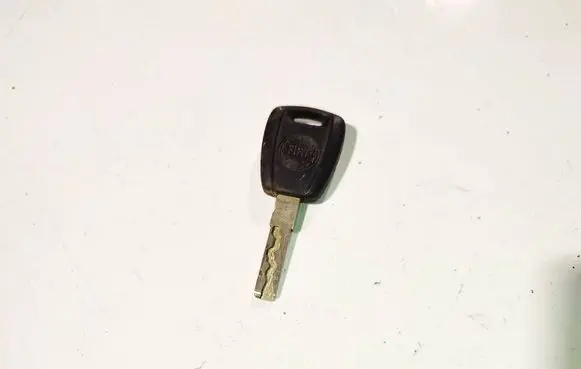 Fiat Punto (188) Ignition key/card 