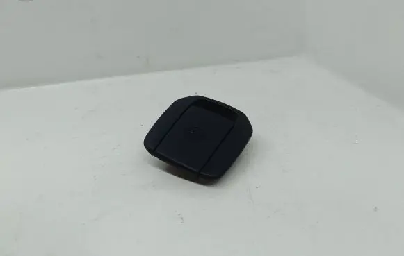 BMW 1 E81 E87 ISOFIX cover 7118673