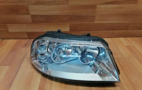 Volkswagen Sharan Headlight/headlamp 0301182602 030118260200 1305235531