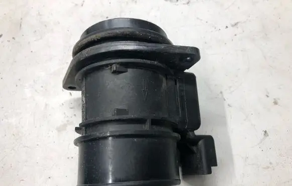 Nissan Primera Mass air flow meter H7700104426