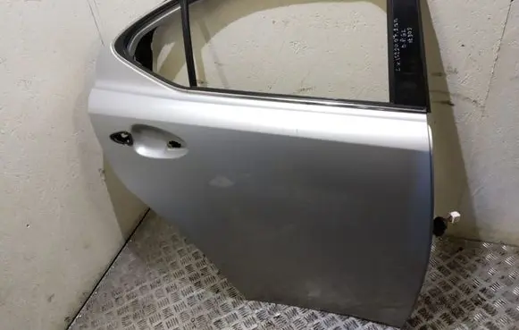 Lexus IS 220D-250-350 Rear door