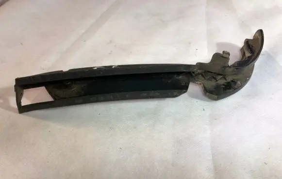 Volkswagen PASSAT B6 Front bumper mounting bracket 3C0807178
