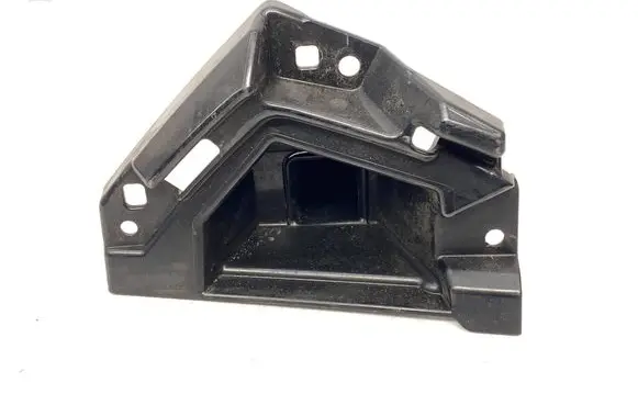 Skoda Superb B9 Front bumper mounting bracket 3P0807723