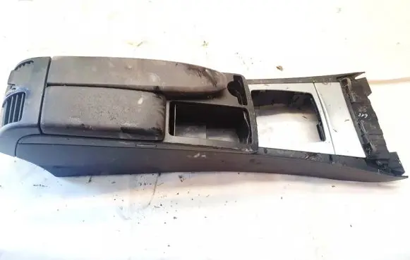 Mercedes-Benz C AMG W204 Armrest a2045401307 a2046800150