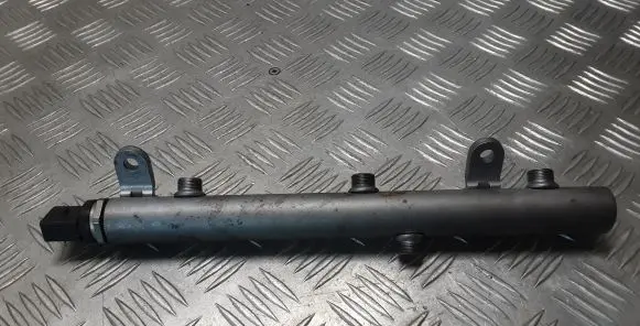 Mercedes-Benz GLE (W166 - C292) Fuel main line pipe A6420703095 A0061537828