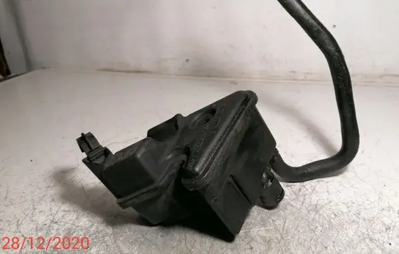 Mercedes-Benz GL X164 Power steering fluid tank/reservoir A0004602683