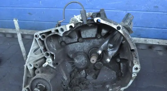 Volvo 460 Manual 6 speed gearbox M55373M
