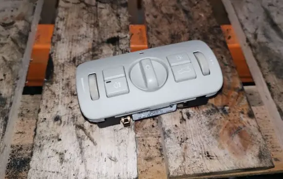 Volvo S80 Light switch 30739421