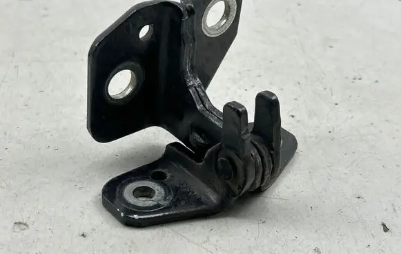 Jeep Grand Cherokee Rear door upper hinge 
