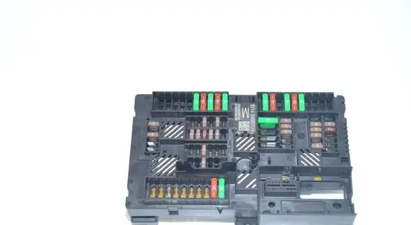 BMW 2 G42 Fuse module 5A0E7D1 61145A0E7D0 5A0E7D0