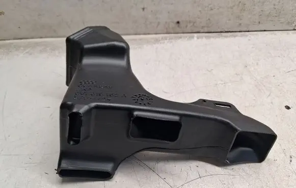Audi Q3 F3 Cabin air duct channel 8V1819152A