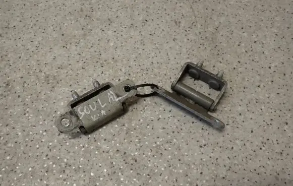 KIA Soul Tailgate/trunk/boot hinge