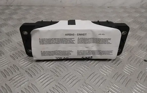 Volkswagen Golf VII Passenger airbag 8V0880204E