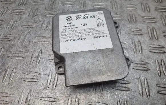 Skoda Fabia Mk1 (6Y) Airbag control unit/module 6Q0909605H